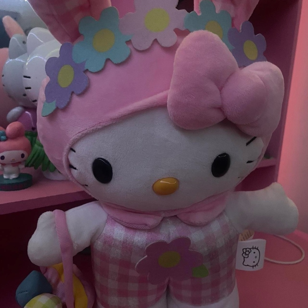 Pink easter hello kitty dancing doll